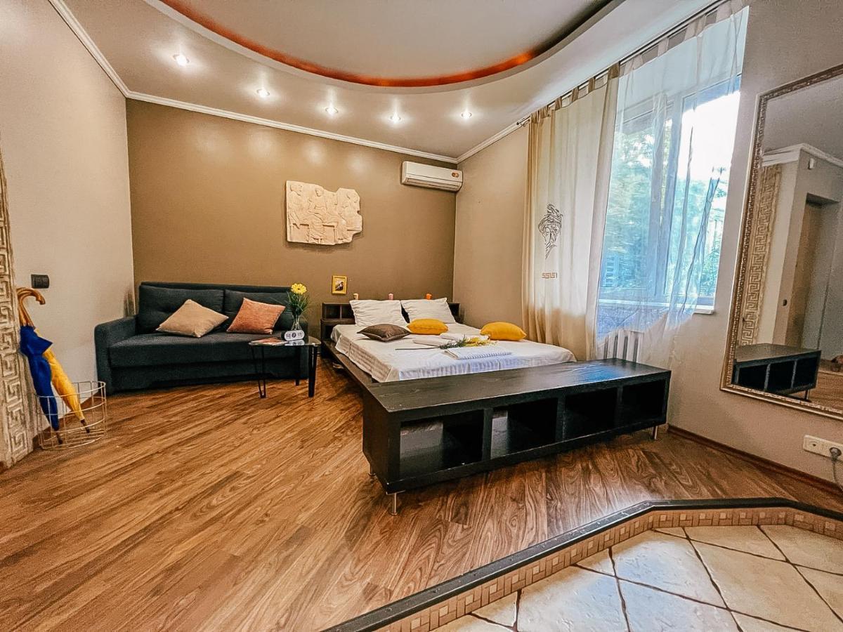 Apartment On Fedorova Kiev Luaran gambar