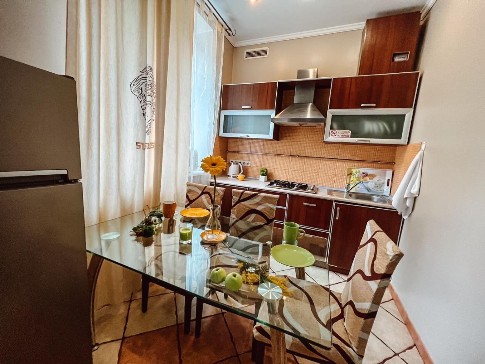 Apartment On Fedorova Kiev Luaran gambar